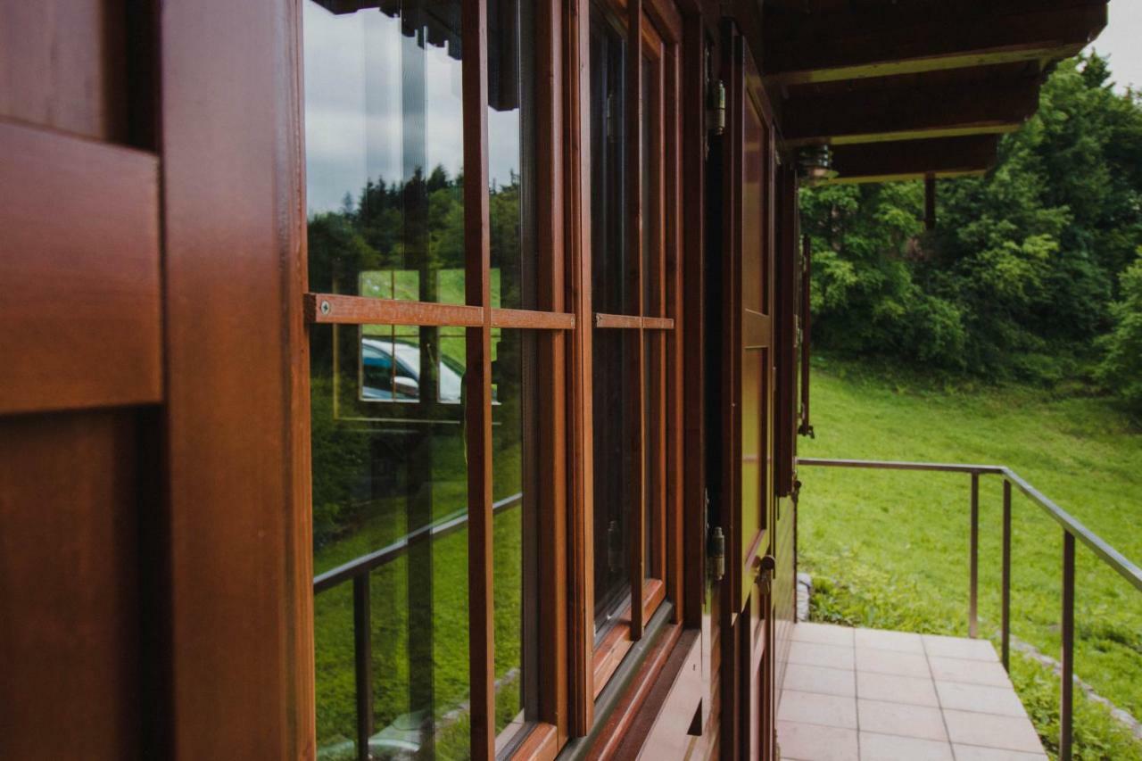 Вилла Lazec Country House Pluznje Экстерьер фото
