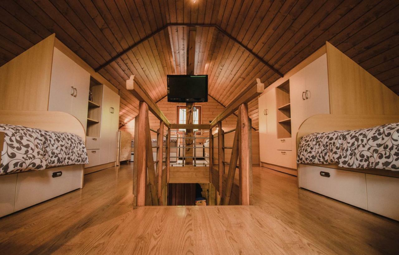 Вилла Lazec Country House Pluznje Экстерьер фото