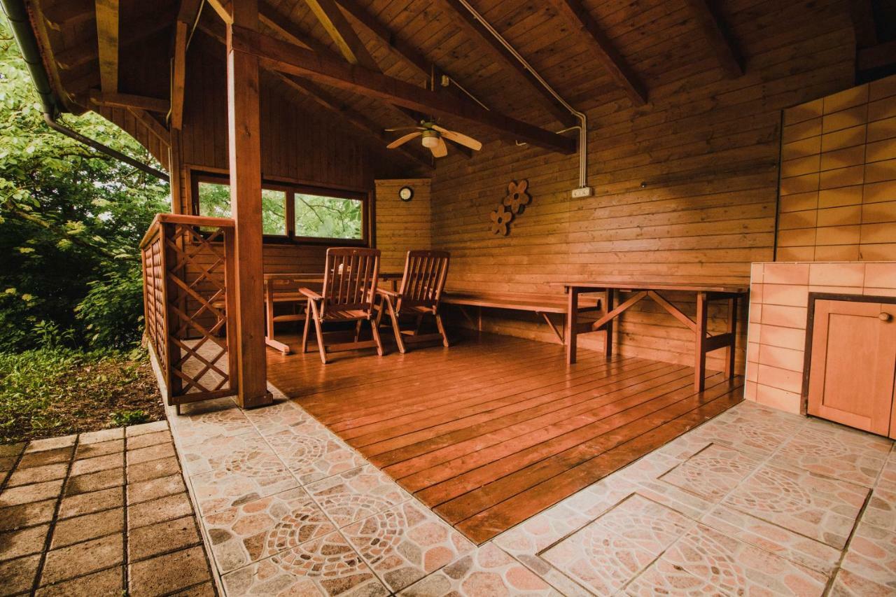 Вилла Lazec Country House Pluznje Экстерьер фото