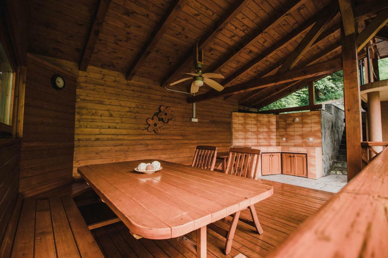 Вилла Lazec Country House Pluznje Экстерьер фото